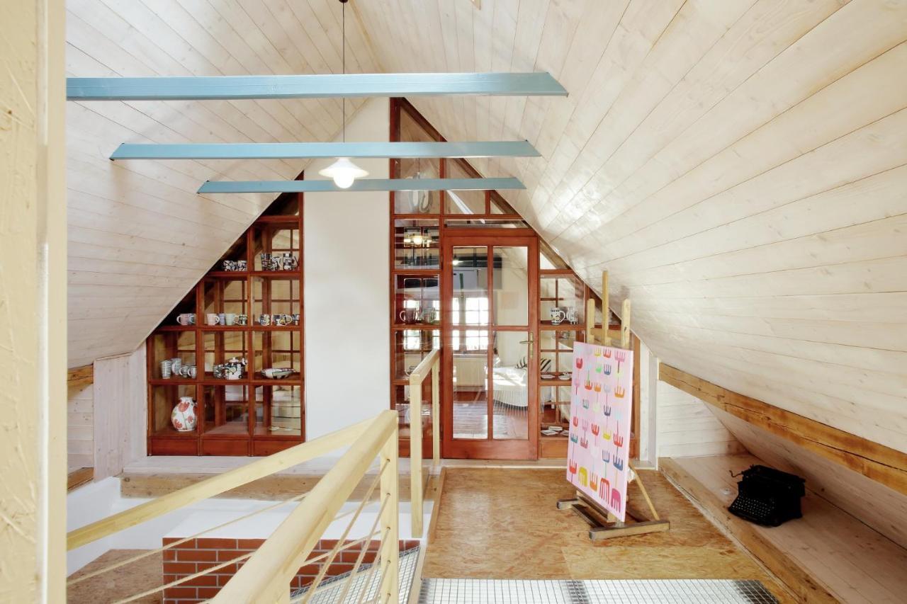Villa Galerie Napoli à Bystrec Extérieur photo